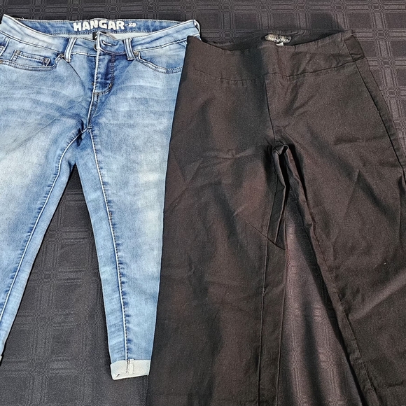 Nice Shorts And Capris Bundle - Picture 2 of 8